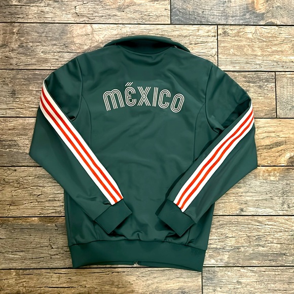 Green 🟢 Mexico 🇲🇽 Adidas Sweater Size small - Picture 2 of 4